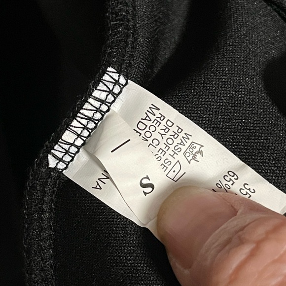 New black womens peplum style top with long flared back - Picture 6 of 7